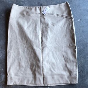 Limited khaki pencil skirt